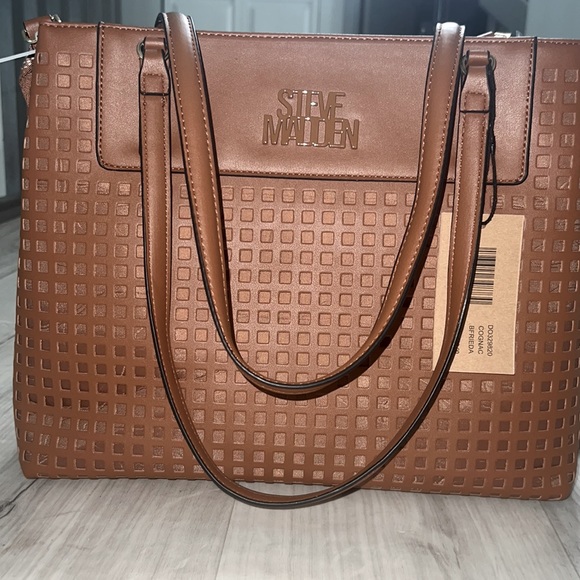 Steve Madden Handbags - NWT Steve Madden Beautiful Brown Purse Cognac BFrieda